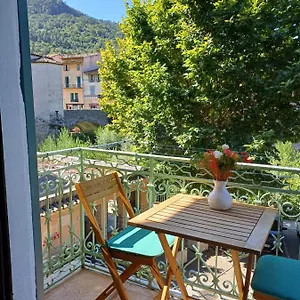  Apartment Riverside France